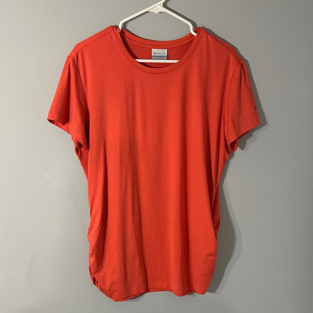 Columbia Red Women's Leslie Falls Short Sleeve Shirt